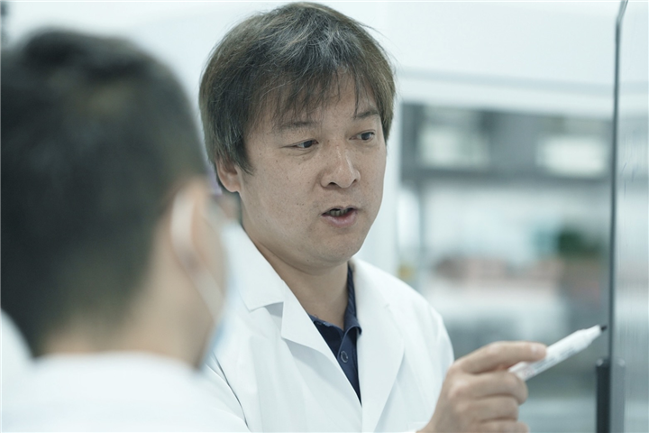 Dr Fei Jifeng.jpg